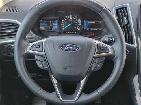 Certified 2022 Ford Edge SEL w/ Convenience Package image 32