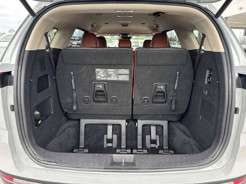 Used 2022 Kia Carnival SX FWD image 14