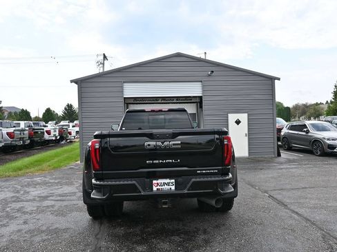 Used 2026 GMC Sierra 3500 Denali Ultimate AWD/4WD image 10