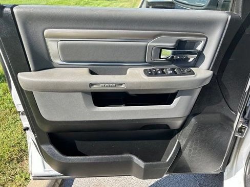 Used 2019 RAM 1500 Warlock AWD/4WD image 11