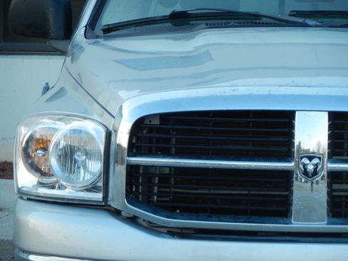 Used 2008 Dodge Ram 1500 Truck SLT w/ Trailer Tow Group RWD image 8