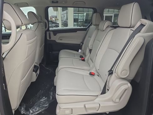 New 2026 Honda Odyssey Touring image 25