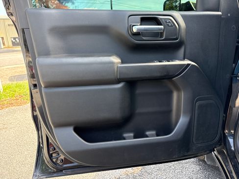 Used 2021 Chevrolet Silverado 1500 Custom AWD/4WD image 26