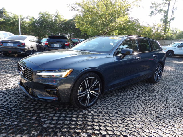 Used 2021 Volvo V60 T6 R-Design w/ Climate Package FWD image 4