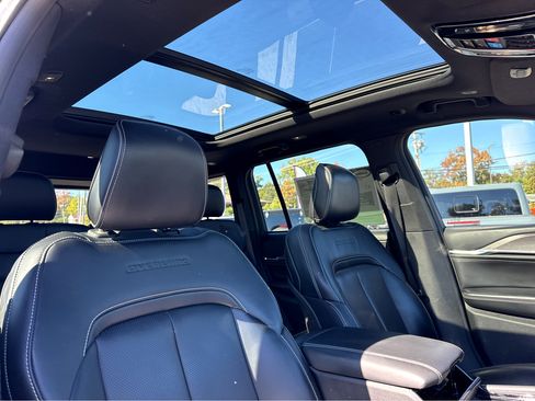 Certified 2023 Jeep Grand Cherokee Overland image 8