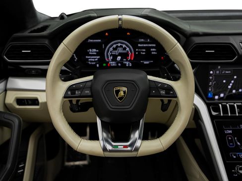 Used 2019 Lamborghini Urus AWD/4WD image 35