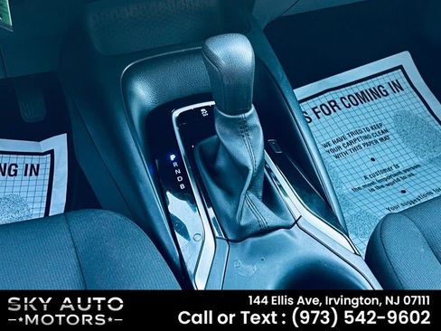 Used 2024 Toyota Corolla LE FWD image 14
