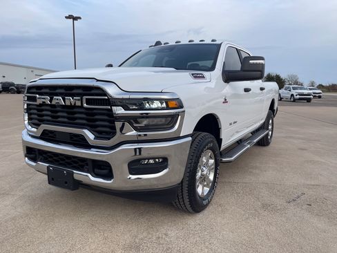 New 2025 RAM 2500 Lone Star AWD/4WD image 8