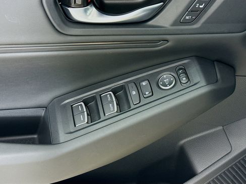 New 2025 Honda Accord EX-L image 19