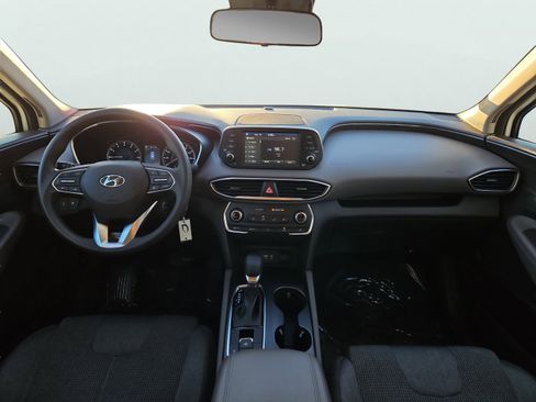 Used 2020 Hyundai Santa Fe SE image 3