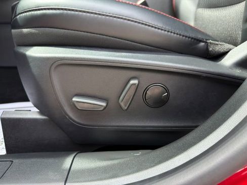 Used 2025 Ford Escape ST-Line w/ Tech Pack #1 FWD image 18
