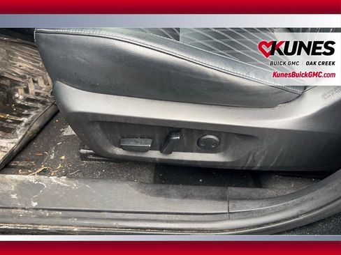 Used 2022 Mitsubishi Outlander SEL image 11