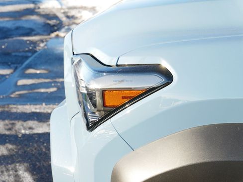 Certified 2025 Toyota 4Runner TRD Off-Road Premium image 16