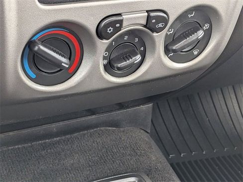 Used 2010 GMC Canyon SLT image 17