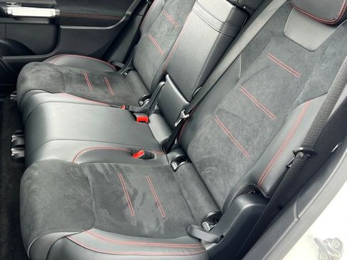 Used 2022 Mercedes-Benz EQB 300 4MATIC image 18