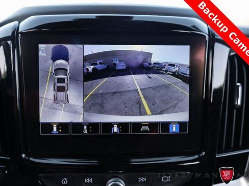 Used 2023 Chevrolet Traverse LT w/ Midnight/Sport Edition image 12
