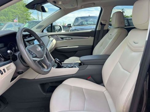 Used 2023 Cadillac XT5 Premium Luxury FWD image 18