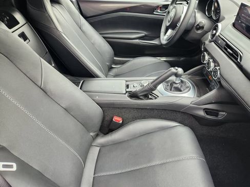 Used 2025 MAZDA MX-5 Miata Grand Touring RWD image 19