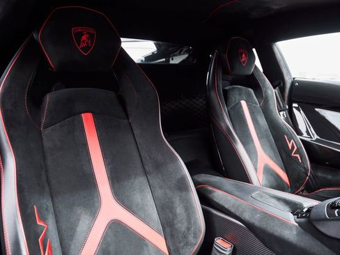 Used 2016 Lamborghini Aventador LP 750-4 Superveloce AWD/4WD image 48