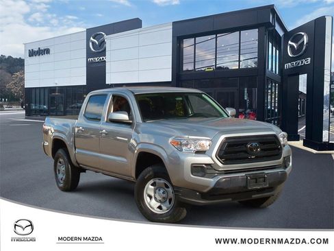 Used 2022 Toyota Tacoma SR image 1