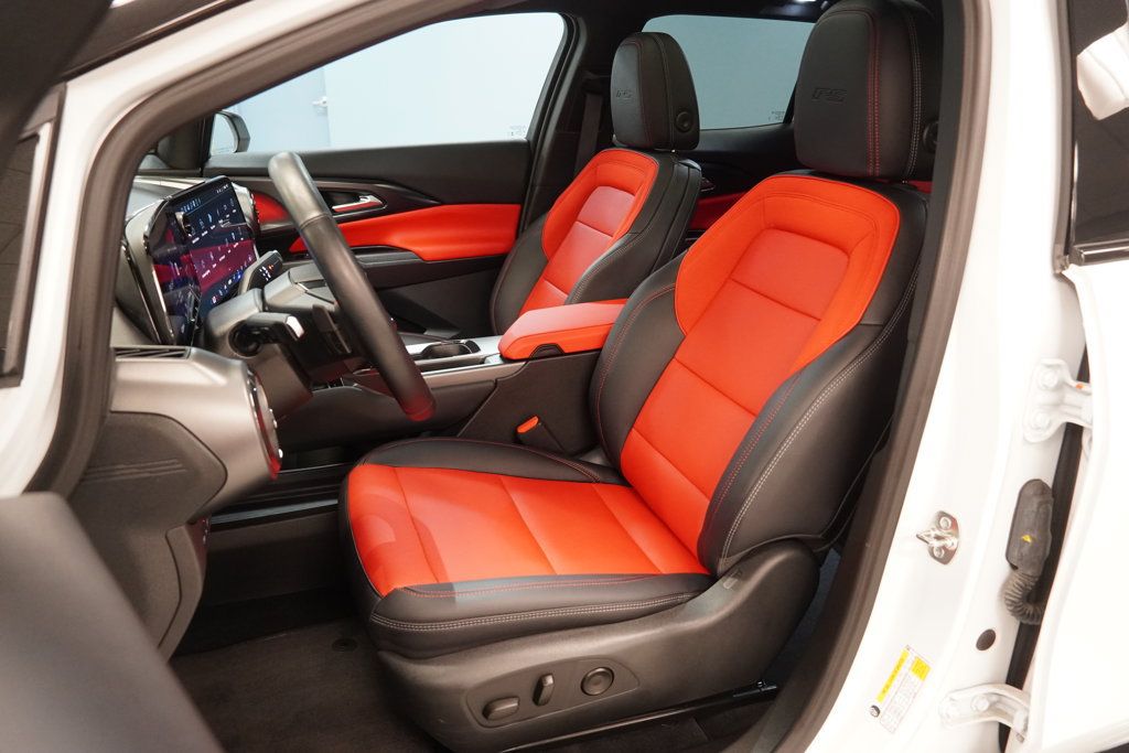 Used 2024 Chevrolet Equinox EV RS AWD/4WD image 3