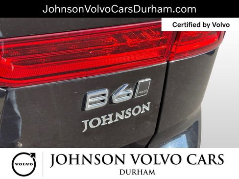 Certified 2022 Volvo XC60 B6 Inscription w/ Climate Package image 7