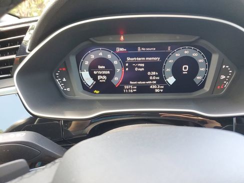 Certified 2025 Audi Q3 2.0T Premium Plus w/ Premium Plus Package AWD/4WD image 26