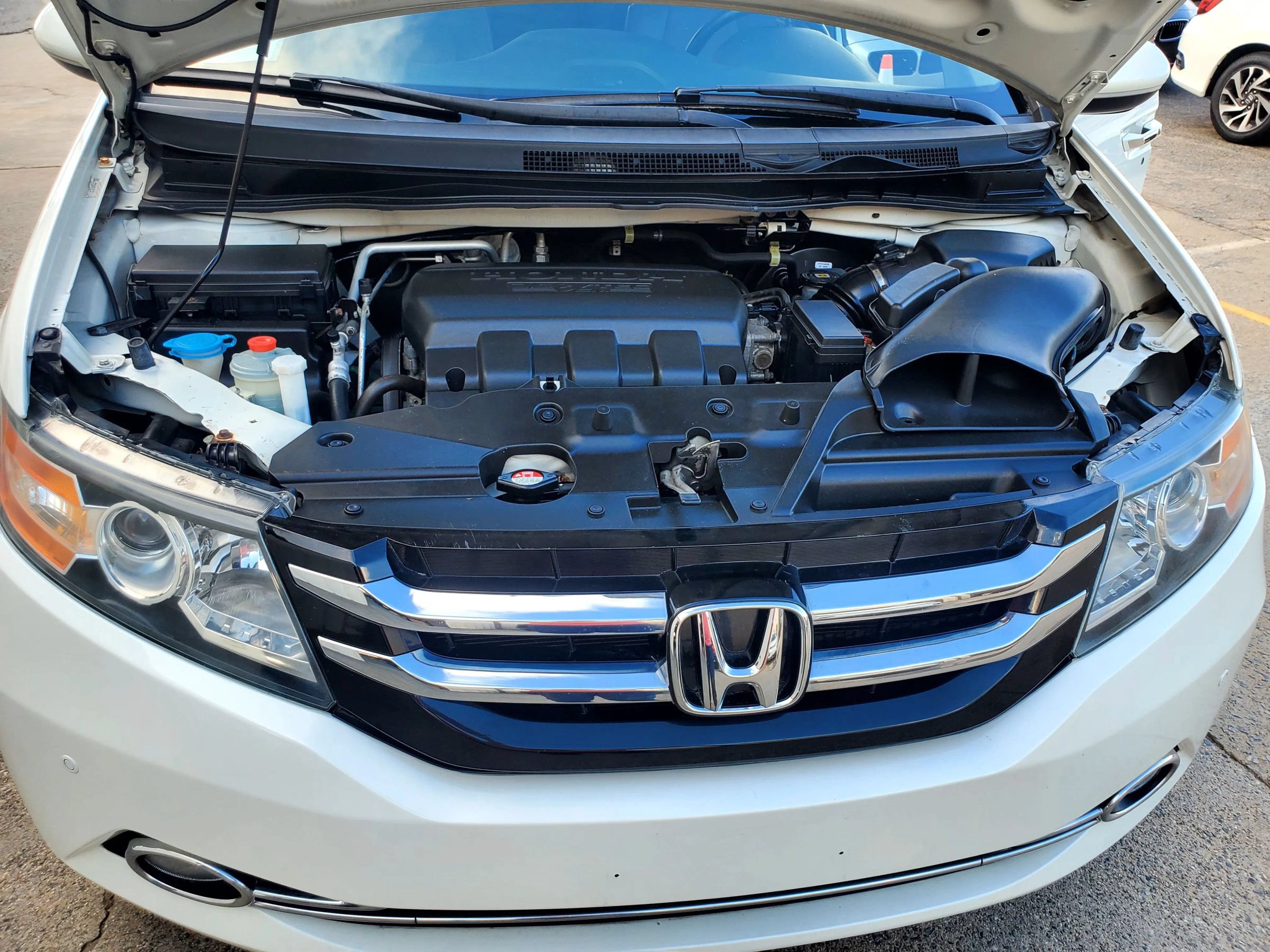 Used 2015 Honda Odyssey Touring Elite image 62