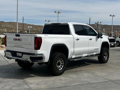Used 2019 GMC Sierra 1500 SLT w/ SLT Premium Plus Package AWD/4WD image 7