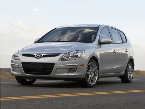 Used 2011 Hyundai Elantra GLS FWD image 1
