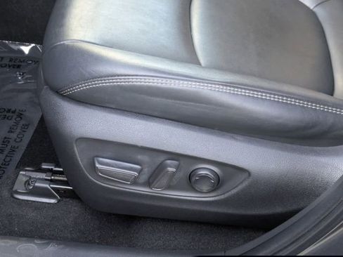 Used 2023 Toyota RAV4 XLE Premium image 25