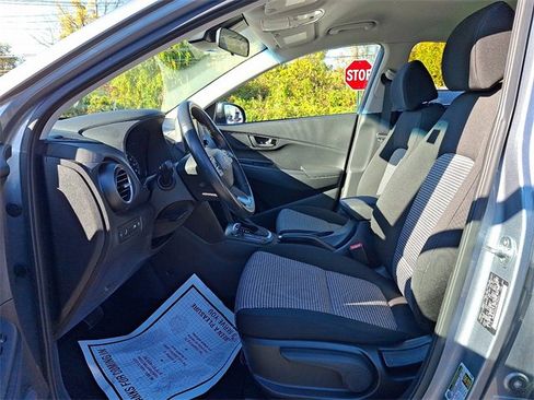 Used 2019 Hyundai Kona SEL image 12