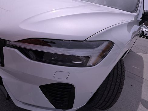 New 2026 Volvo XC60 B5 Plus w/ Protection Package Premier image 34