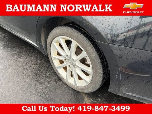 Used 2013 Toyota Avalon XLE Touring FWD image 8