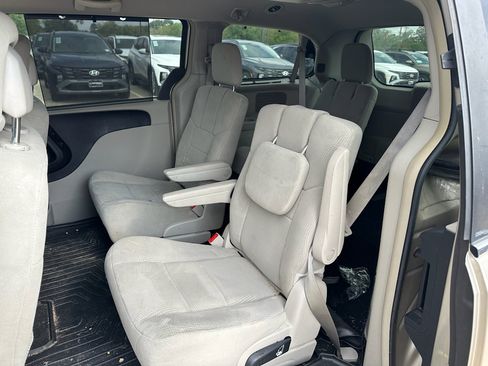 Used 2013 Dodge Grand Caravan Crew w/ Entertainment Group 1 image 10