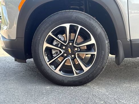 Used 2026 Chevrolet TrailBlazer LT AWD/4WD image 23