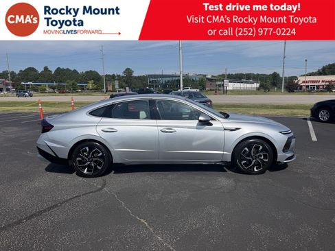Used 2025 Hyundai Sonata SEL FWD image 4