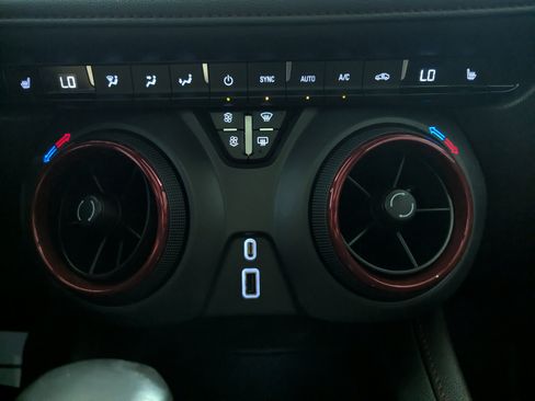 Used 2020 Chevrolet Blazer RS AWD/4WD image 18