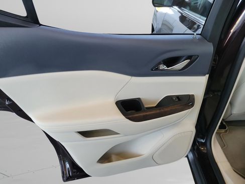 Used 2020 GMC Acadia Denali w/ Technology Package image 33