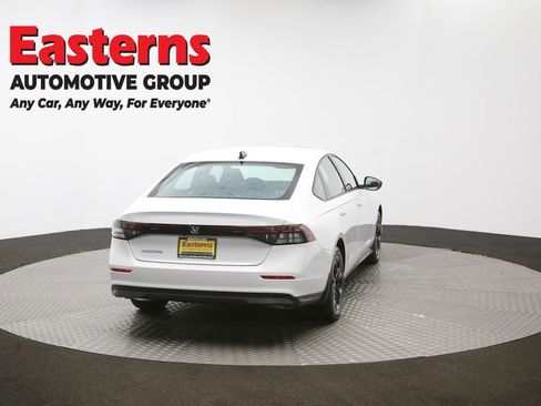 Used 2025 Honda Accord SE image 38