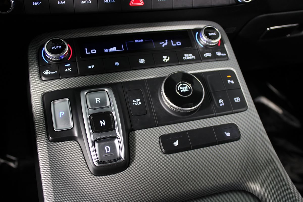Used 2025 Hyundai Palisade SEL FWD image 17
