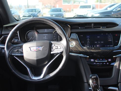 Used 2020 Cadillac XT6 Premium Luxury image 26