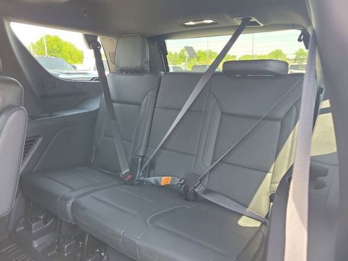 Used 2021 GMC Yukon Denali w/ Denali Ultimate Package AWD/4WD image 9