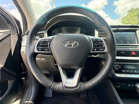 Used 2018 Hyundai Sonata SEL w/ Tech Package 04 FWD image 18