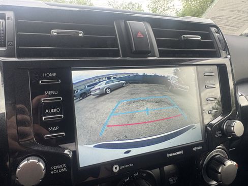 Used 2023 Toyota 4Runner TRD Off-Road Premium w/ Moonroof Package AWD/4WD image 33