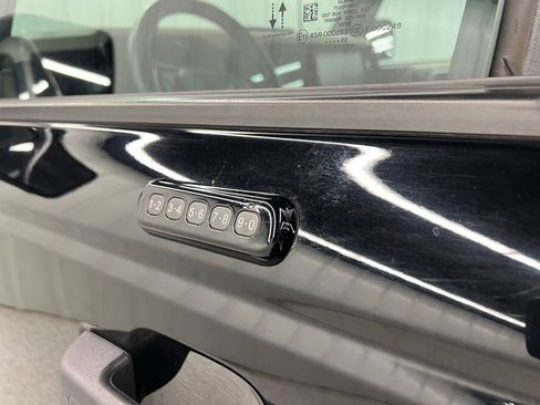 Used 2022 Ford Bronco Wildtrak image 17