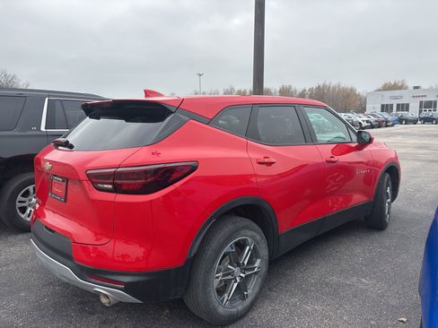 Used 2023 Chevrolet Blazer LT w/ Driver Confidence Package image 5