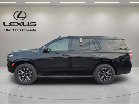 Used 2021 Chevrolet Tahoe Z71 w/ Z71 Signature Package image 2