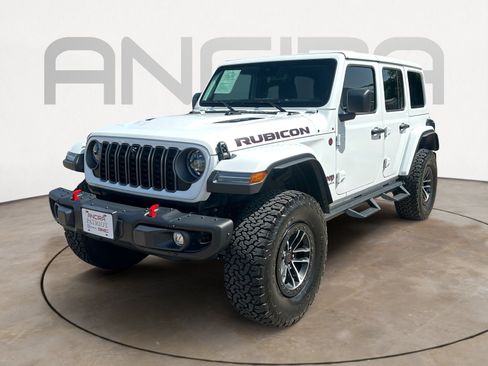 Used 2025 Jeep Wrangler Unlimited Rubicon AWD/4WD image 6