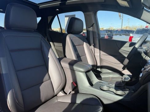 Used 2024 Chevrolet Equinox RS w/ RS Leather Package image 30